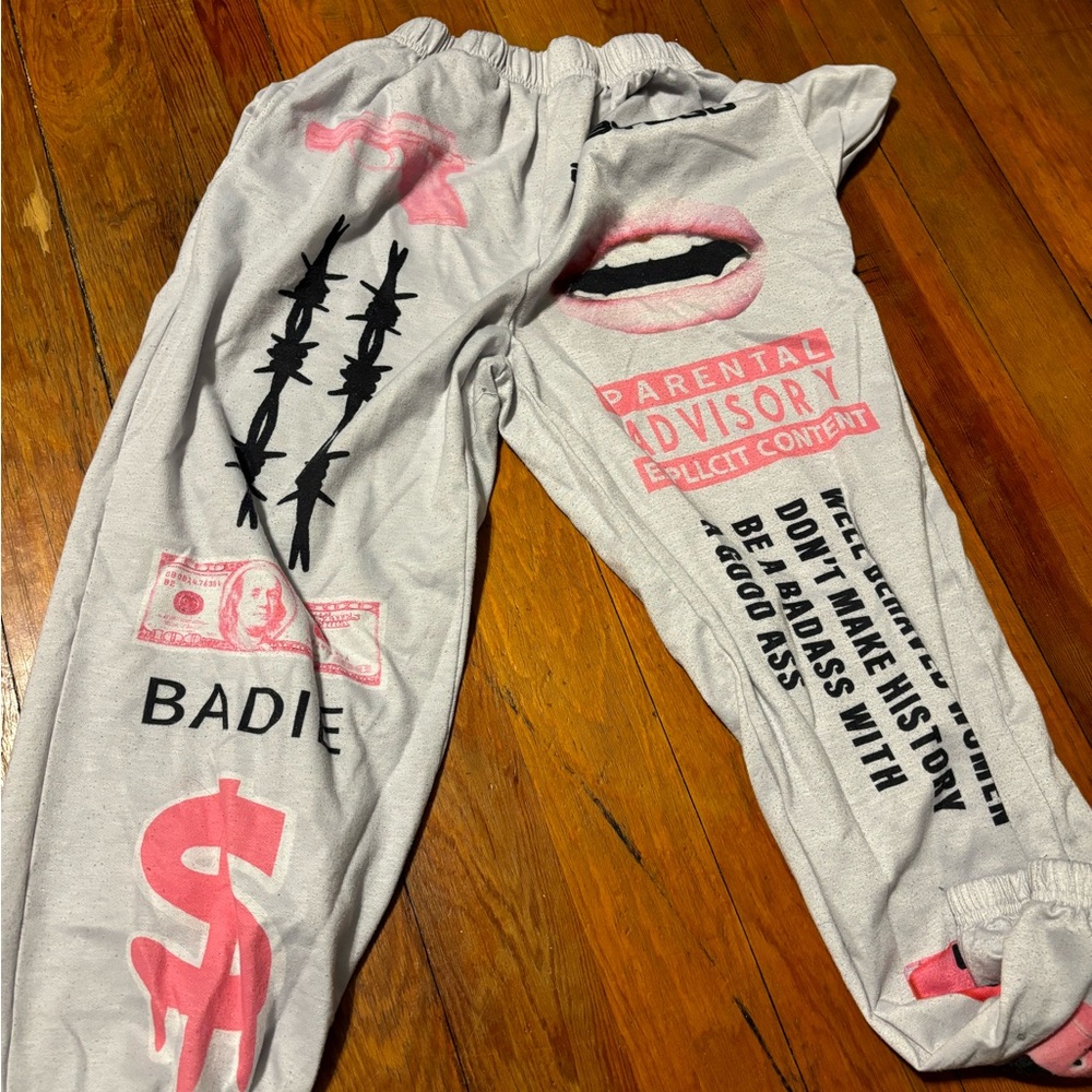 Sweats - Picture 2 of 3